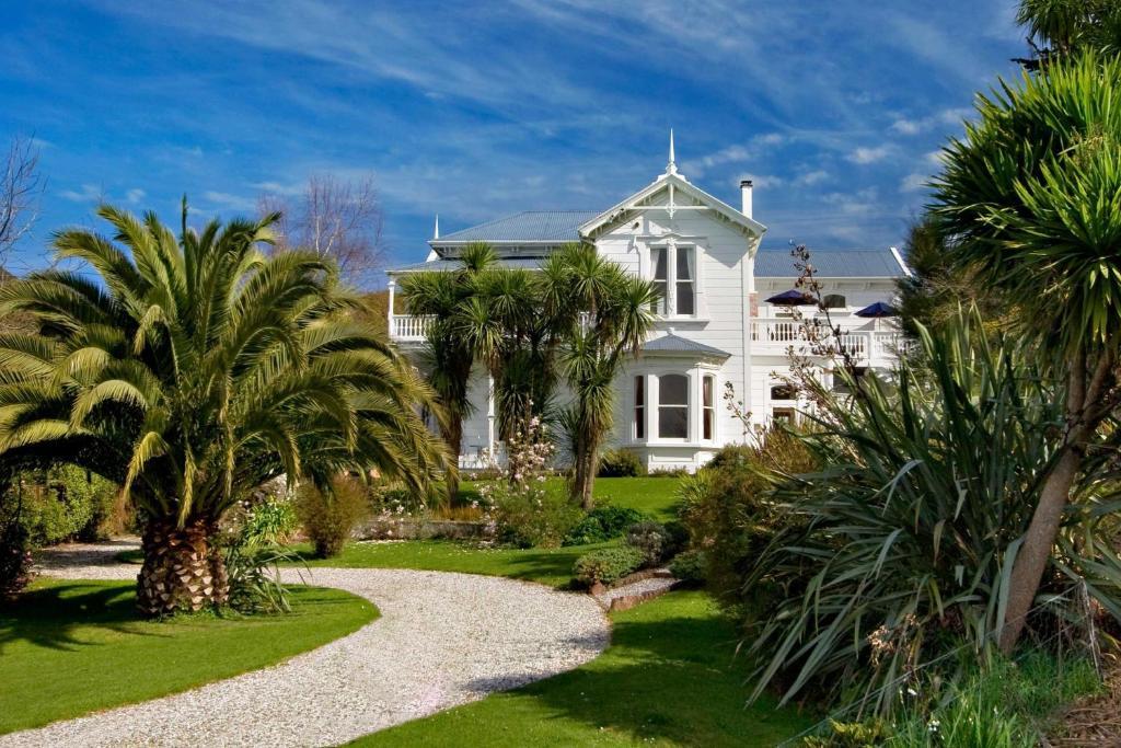 Sennen House Boutique Accommodation Пиктон Экстерьер фото