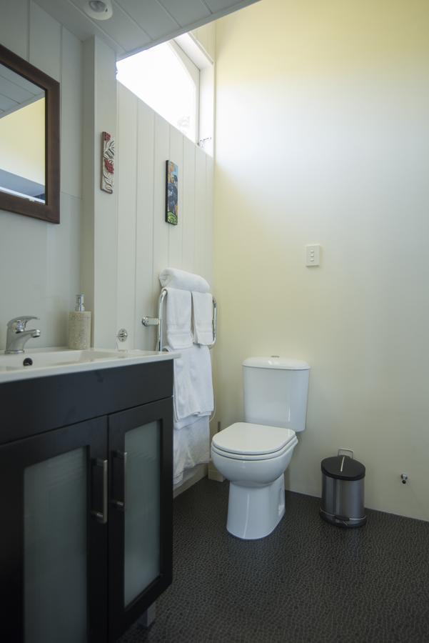 Sennen House Boutique Accommodation Пиктон Экстерьер фото