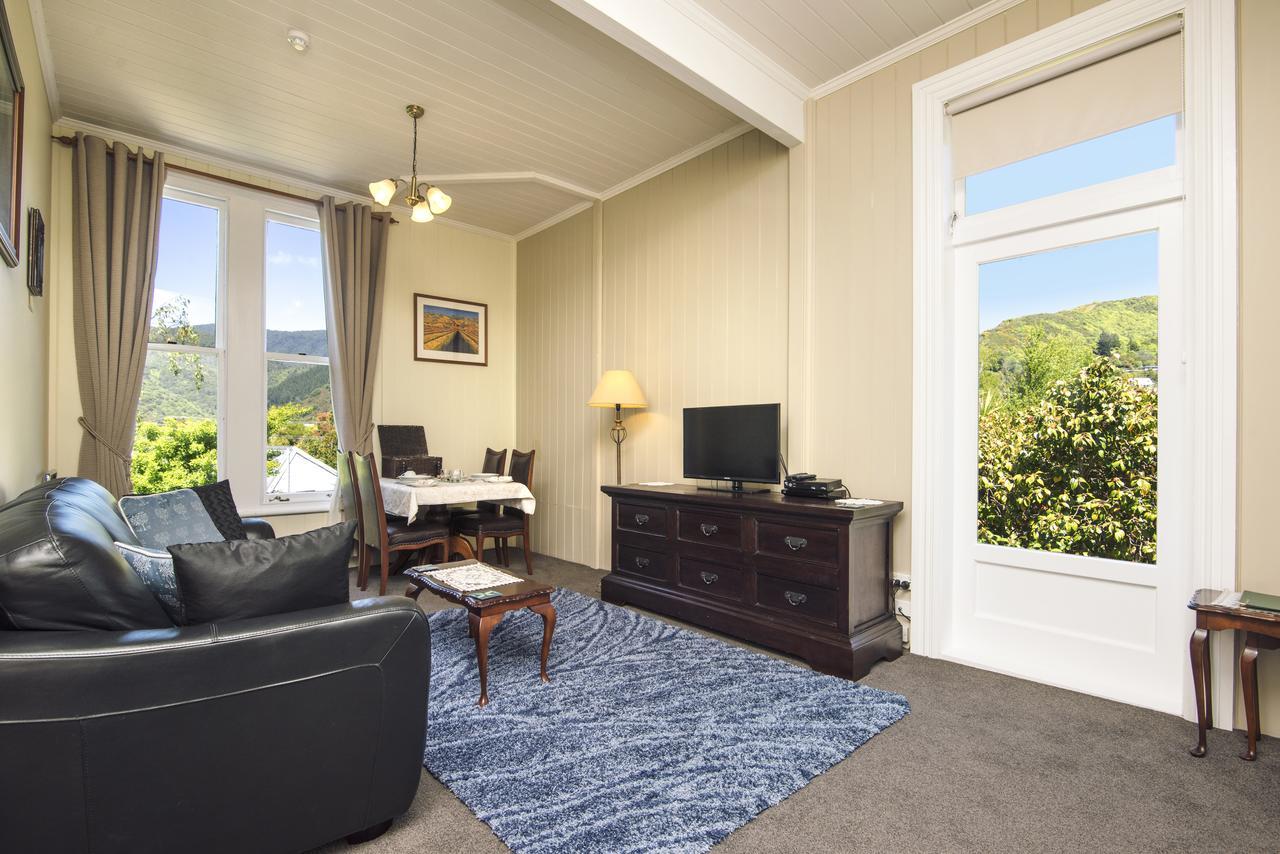 Sennen House Boutique Accommodation Пиктон Экстерьер фото